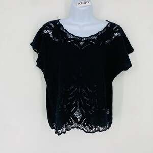 Red's Threads Black Floral Embroidered Doily Shirt Medium Whimsigoth Boho